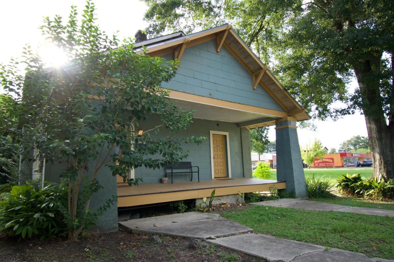 Cajun Hostel Downtown Lafayette Exteriör bild